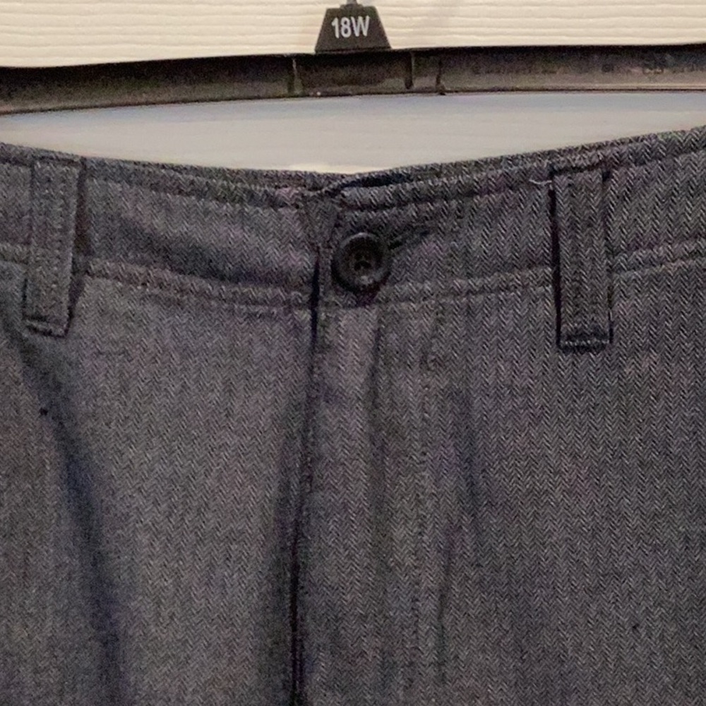 Shorts - Picture 2 of 8